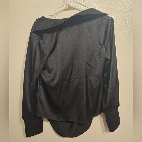 NWT Fashion Nova Small Black Touch By Touch Satin Top - Picture 5 of 6